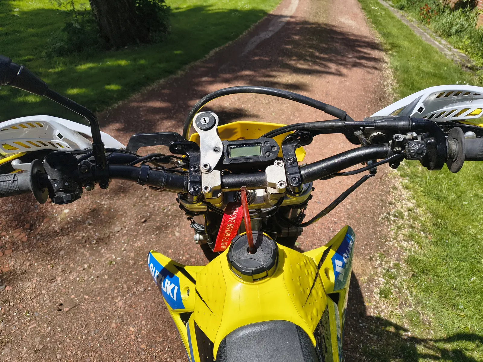 Suzuki DRZ400E