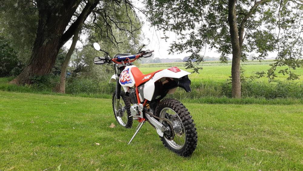 Honda XR400